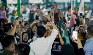 Amsakar-Li Claudia Soal Pilkada Sampaikan Pesan Sejuk, ASLI Mari Ciptakan Politik yang Bahagia Amsakar-Li Claudia Soal Pilkada Sampaikan Pesan Sejuk, ASLI: Mari Ciptakan Politik yang Bahagia