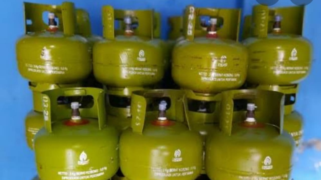 Warga Merasa Kesulitan Dapat Gas 3 Kg, Dimana Pengawasan Dinas Terkait dan Anggota DPRD Kota Batam?