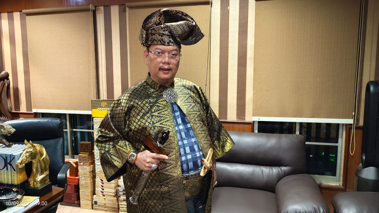 Hotel Purajaya Disebut Sebagai Ikon Melayu dan Sekarang Jadi Puing, Monica Marwah Daerah Kepri Tak Terlihat Lagi Hotel Purajaya Disebut Sebagai Ikon Melayu dan Sekarang Jadi Puing, Monica: Marwah Daerah Kepri Tak Terlihat Lagi