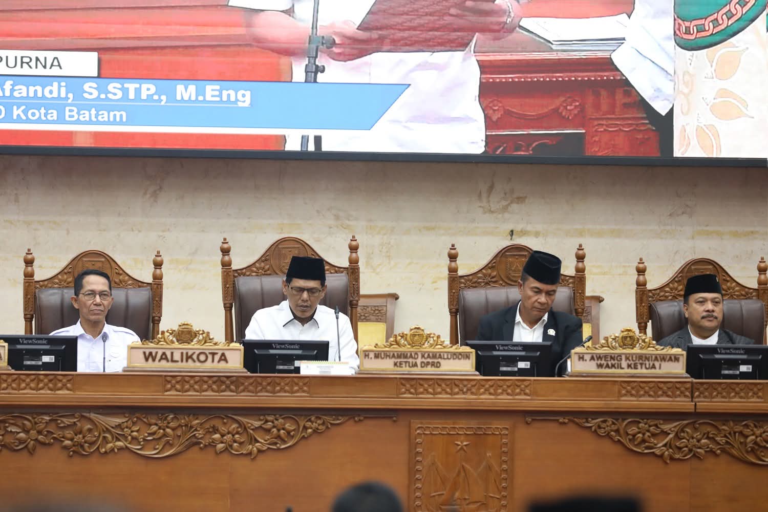 Menuju Tata Kelola yang Lebih Baik, Wali Kota Amsakar Hadiri Paripurna Laporan Bapemperda DPRD Kota Batam