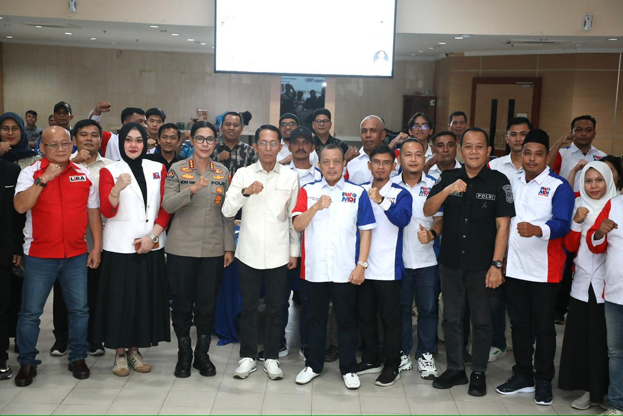 DPD PWMOI Batam Periode 2026-2029 Resmi Dilantik Perkuat Profesionalisme Wartawan DPD PWMOI Batam Periode 2026-2029 Resmi Dilantik: Perkuat Profesionalisme Wartawan