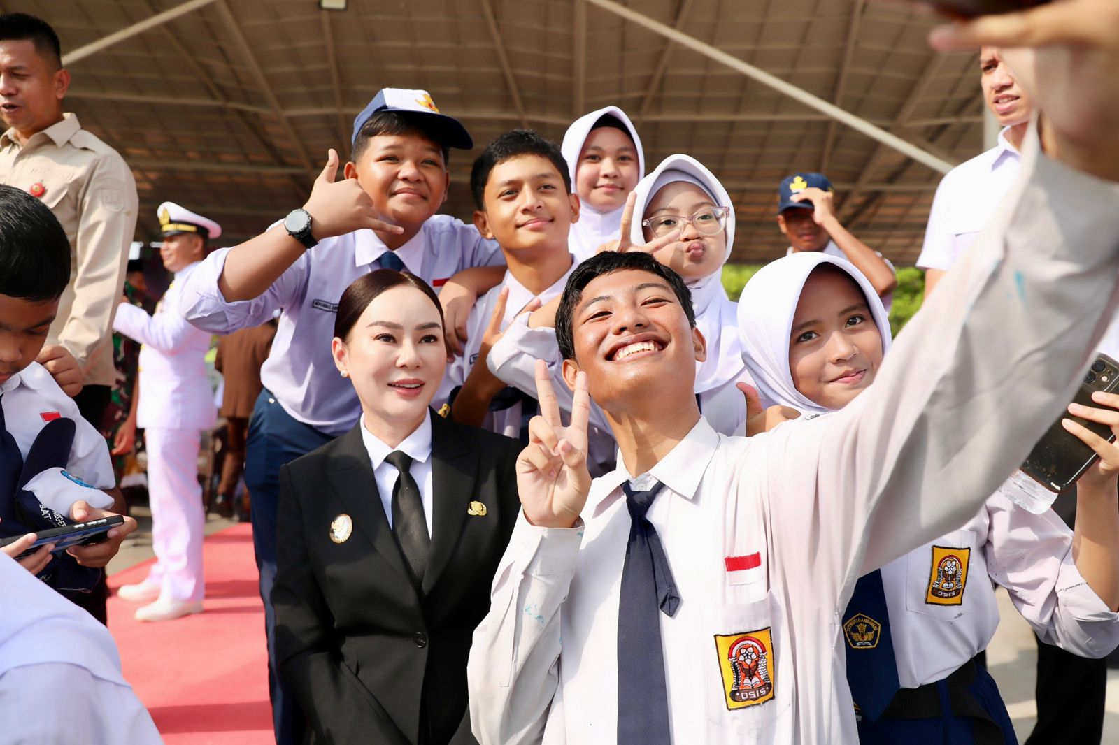 Peringati Hari Lahir Pancasila Li Claudia Serukan Penguatan Persatuan di Tengah Keberagaman Peringati Hari Lahir Pancasila Li Claudia Serukan Penguatan Persatuan di Tengah Keberagaman