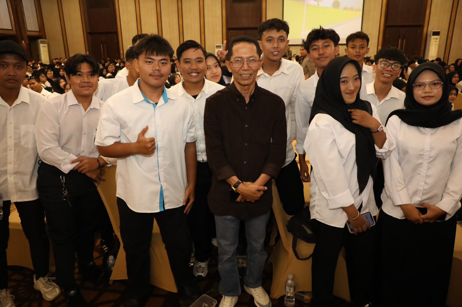 Wali Kota Batam Kobarkan Semangat 1.600 Mahasiswa Baru UIS, Dorong Generasi Unggul Berdaya Saing Global